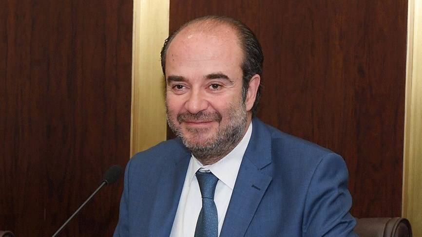عقيص: الاحتياطي الالزامي الذي هو خط احمر
