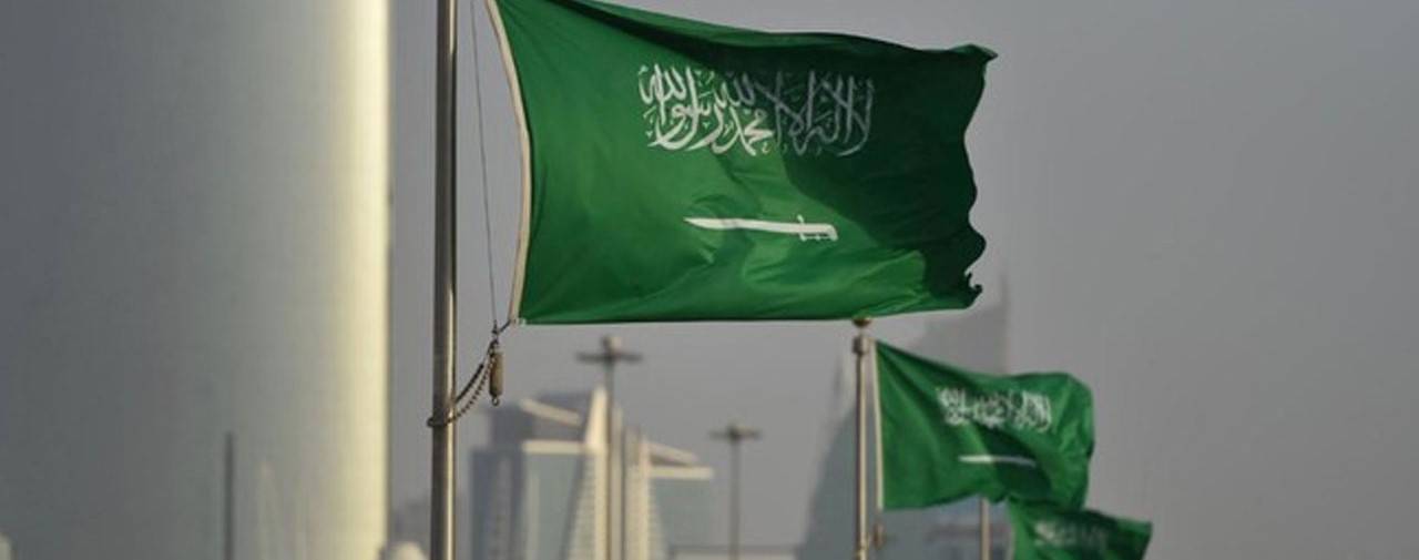 السعودية تعتمد الأذونات لاستيراد الخضروات والفواكه