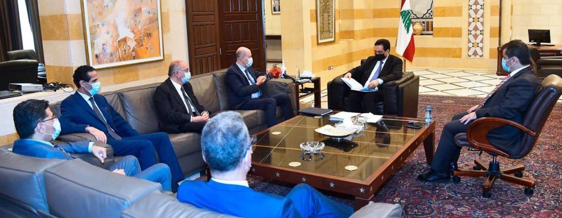 دياب تسلم تقريراً عن عقد تلزيم البريد