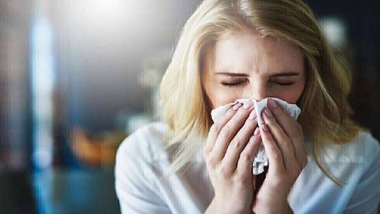 نزلة برد صيفية أم "كوفيد-19"؟ ما هي الأعراض التي يجب البحث عنها