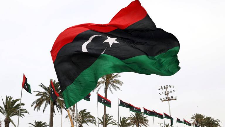 قرار بمنع سفر 6 مسؤولين ليبيين من الحكومة المؤقتة السابقة