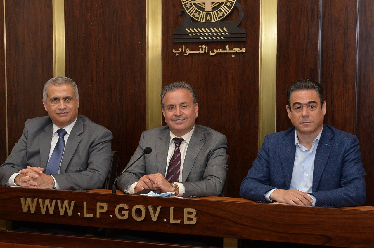 درغام وطرابلسي: نتمنى اقرار اقتراح قانون التعليم من بعد