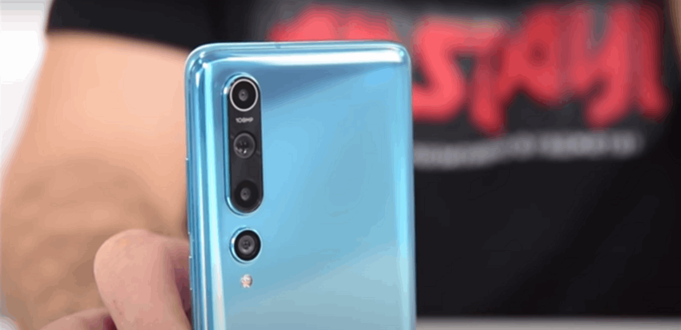 Xiaomi تنافس سامسونغ وآبل بهاتف قدراته 