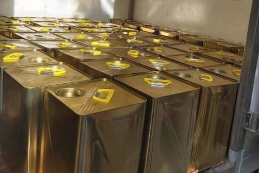 النيابة العامة تأمر بضبط 20 طن من الزيوت