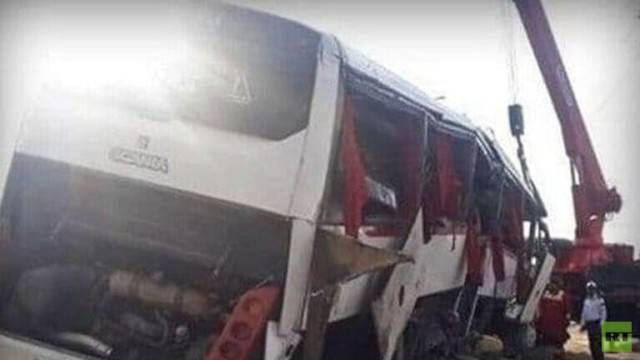 إيران.. مقتل صحفيين اثنين وإصابة 21 بانقلاب حافلة غربي البلاد