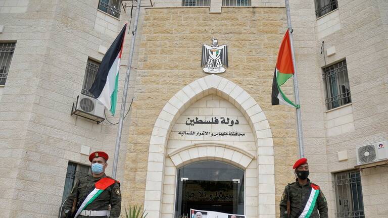 "حماس" تحمّل السلطة الفلسطينية مقتل الناشط السياسي نزار بنات