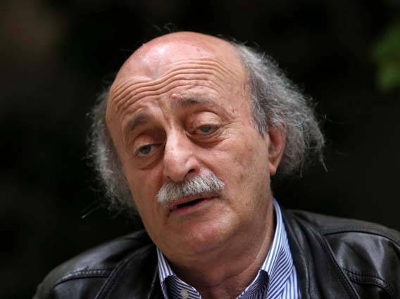 جنبلاط يُعيد حساباته ويستعدّ سياسياً وحزبياً للمرحلة الجديدة