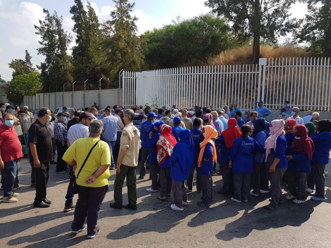 اضراب واعتصام للعاملين في الجامعة اللبنانية