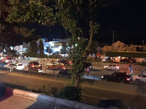 الجيش أعاد فتح أتوستراد جبيل