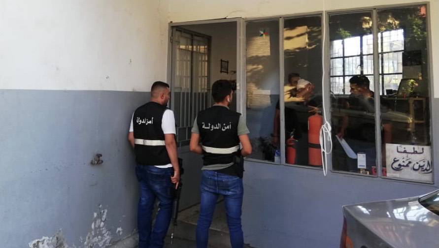 دهم محطات محروقات وإجبارها على توزيع البنزين