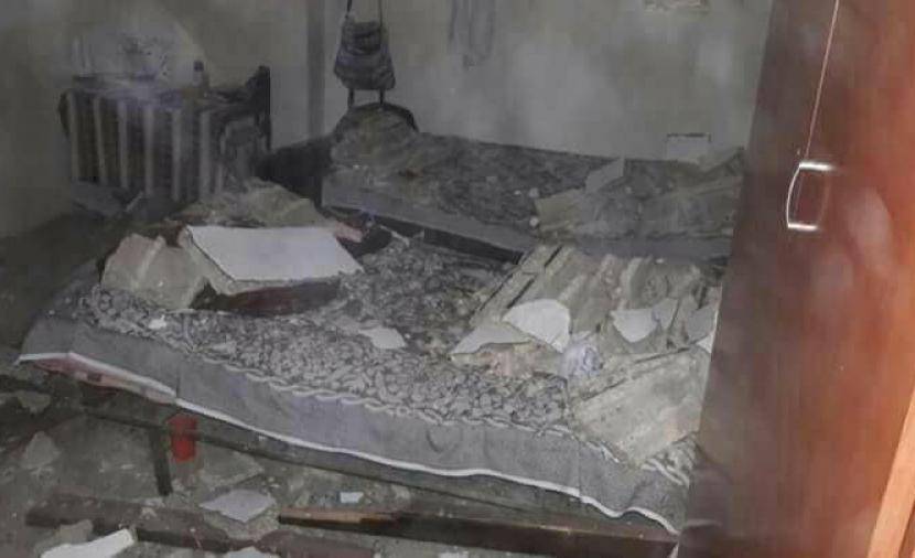 إصابة مسنة جراء انهيار أجزاء من سقف منزلها