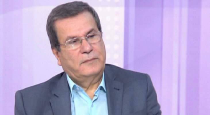 نقولا لقائد الجيش: اضرب بيد من حديد