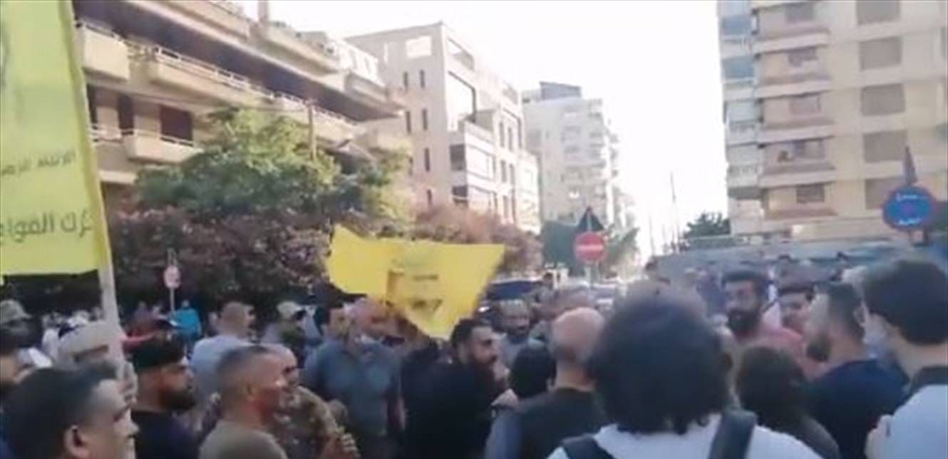 تضاربٌ وصدامات أمام السفارة الفلسطينية في بيروت.. ماذا حصل؟