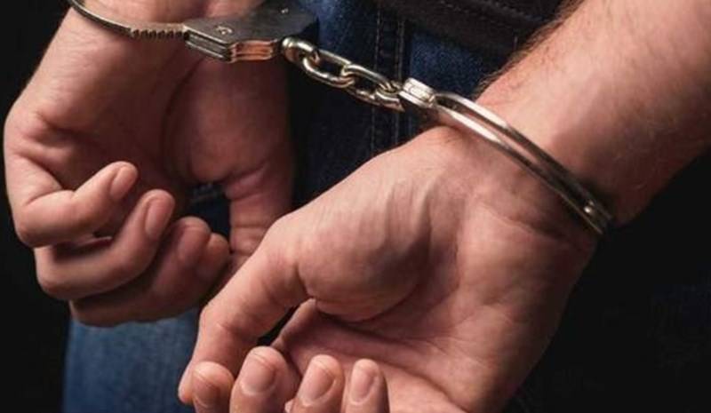 توقيف فلسطيني يعنف ابنته في البرغلية