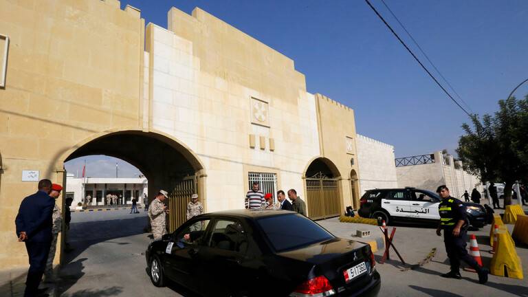 طلب شهادة الأمير حمزة وأمراء ورئيس الوزراء ووزير الخارجية في قضية "الفتنة" بالأردن