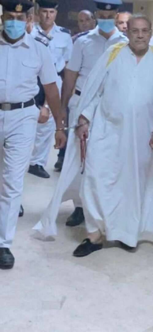 أول ظهور لرجل الأعمال المصري المتهم في قضية "الجن والعفاريت" بعد توقيفه