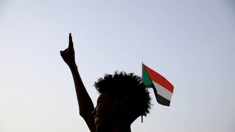 الشرطة السودانية تعلن إصابة عدد من أفرادها خلال الاحتجاجات