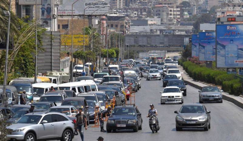 المحطات بدأت باستلام البنزين لكن الطوابير مستمرة