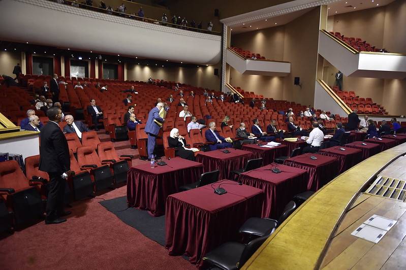 «عصا الانتخابات» تقرّ البطاقة التمويلية بموالاة تامة !