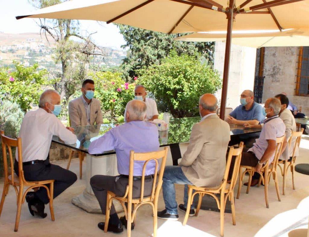 النائب جنبلاط التقى الجماعة الاسلامية ووفودا في المختارة