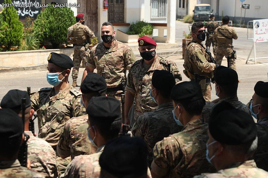 زيارة تفقدية لقائد الجيش في طرابلس