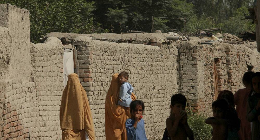 باكستان تغلق حدودها أمام اللاجئين من أفغانستان