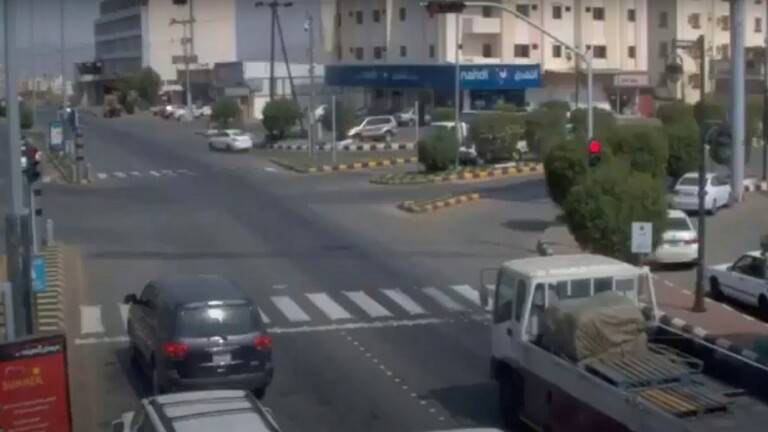 بالفيديو ... حادث سير مروع في السعودية