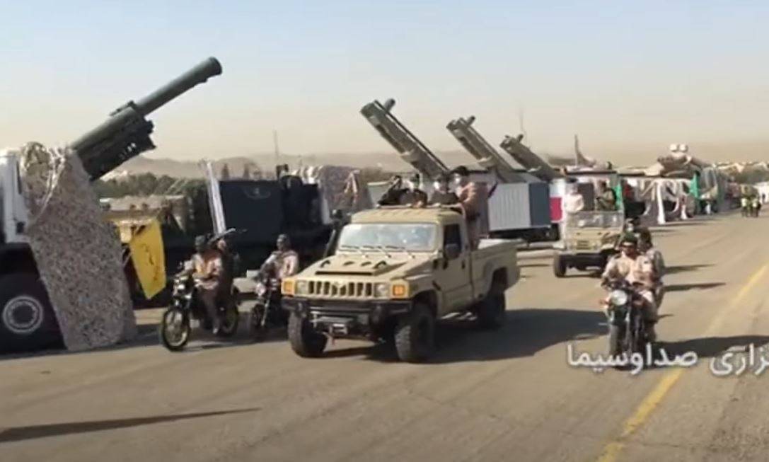 مراسم تسليم أسلحة جديدة للحرس الثوري الإيراني