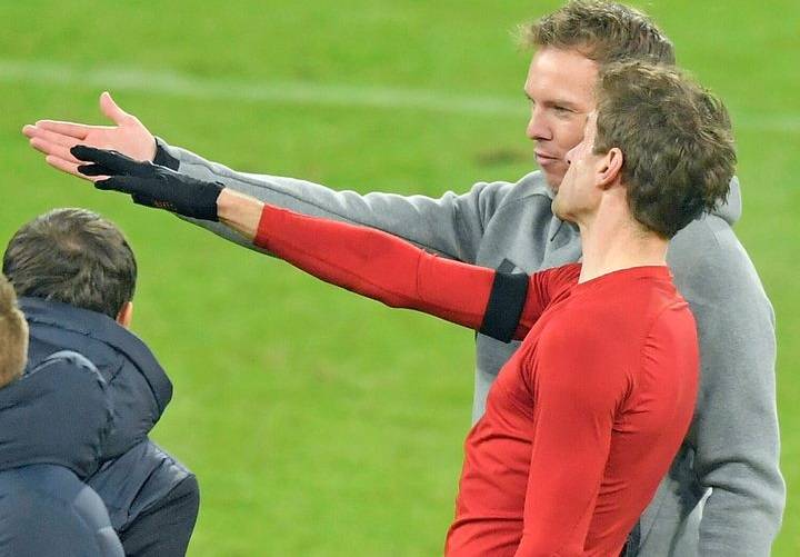 ناغلسمان يشيد بتوماس مولر