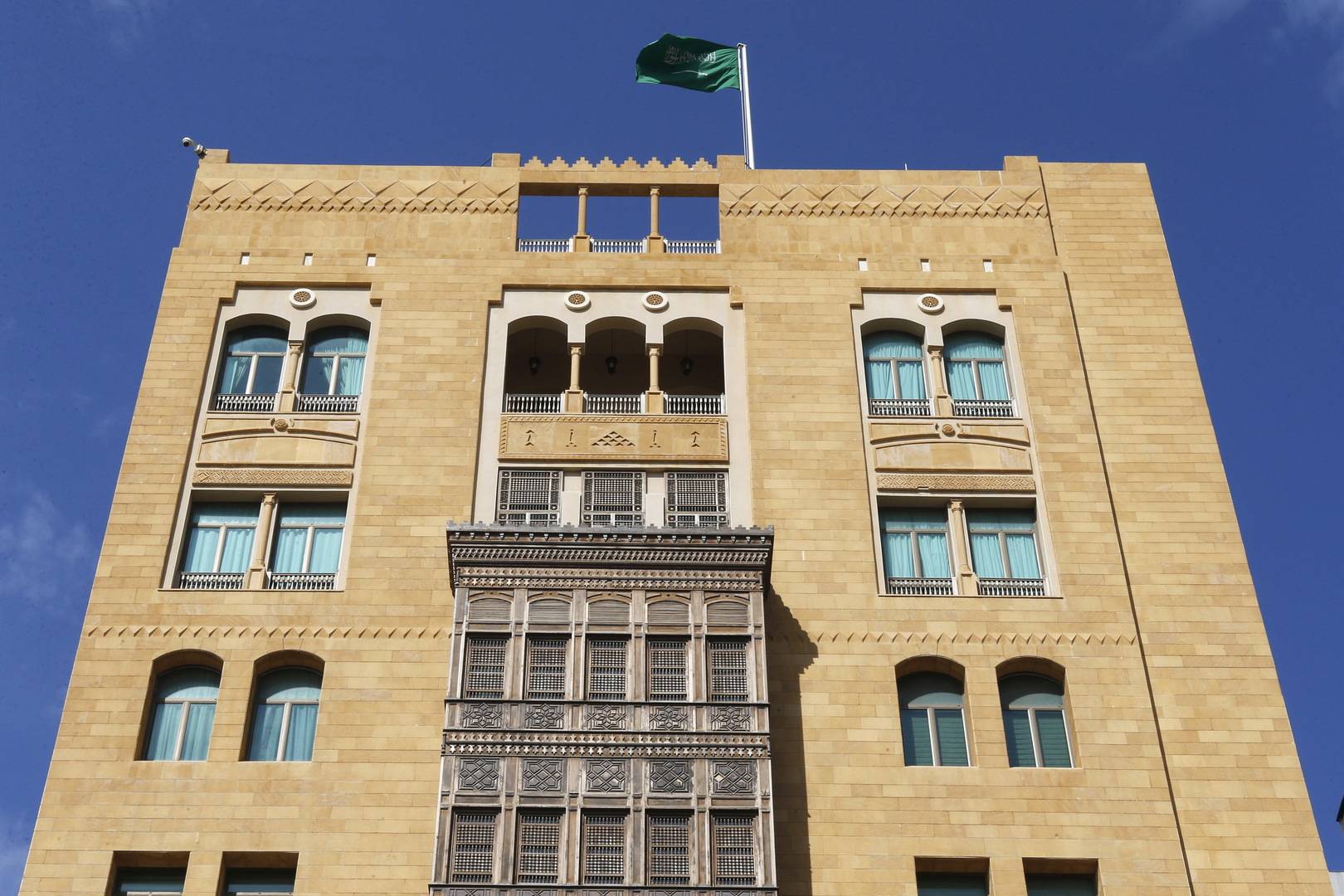 اجتماع في السفارة السعودية لتقويم اجتماعات الرياض