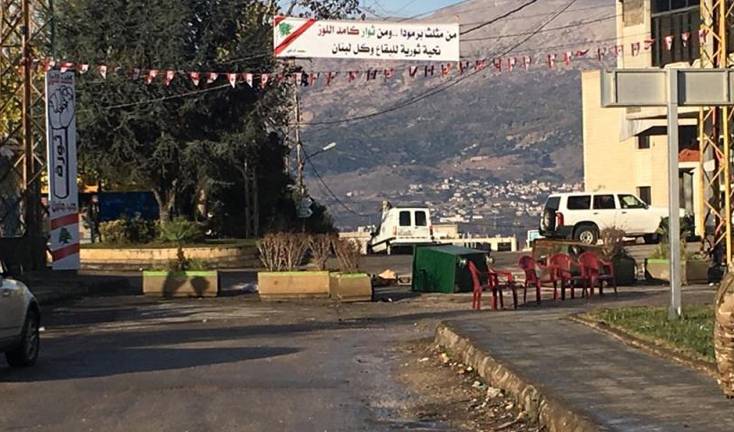 محتجون قطعوا الطريق في جب جنين