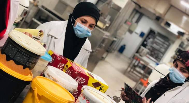 محضر ضبط بحق معمل يستخدم مواد منتهية الصلاحية في هذه المنطقة