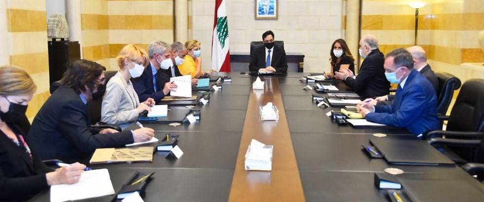 اجتماع في السراي بحث شؤون الترانزيت