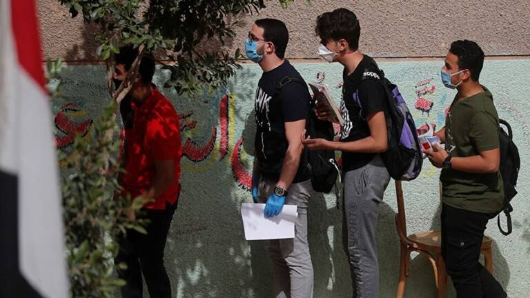 تسريب جديد في امتحانات الثانوية العامة يثير جدلا واسعا في مصر