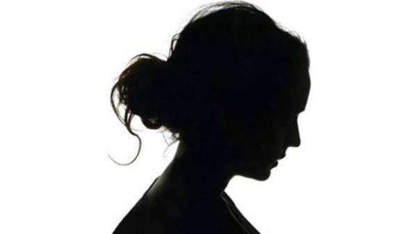 ممثلة تتعرض للسرقة في مهرجان كان