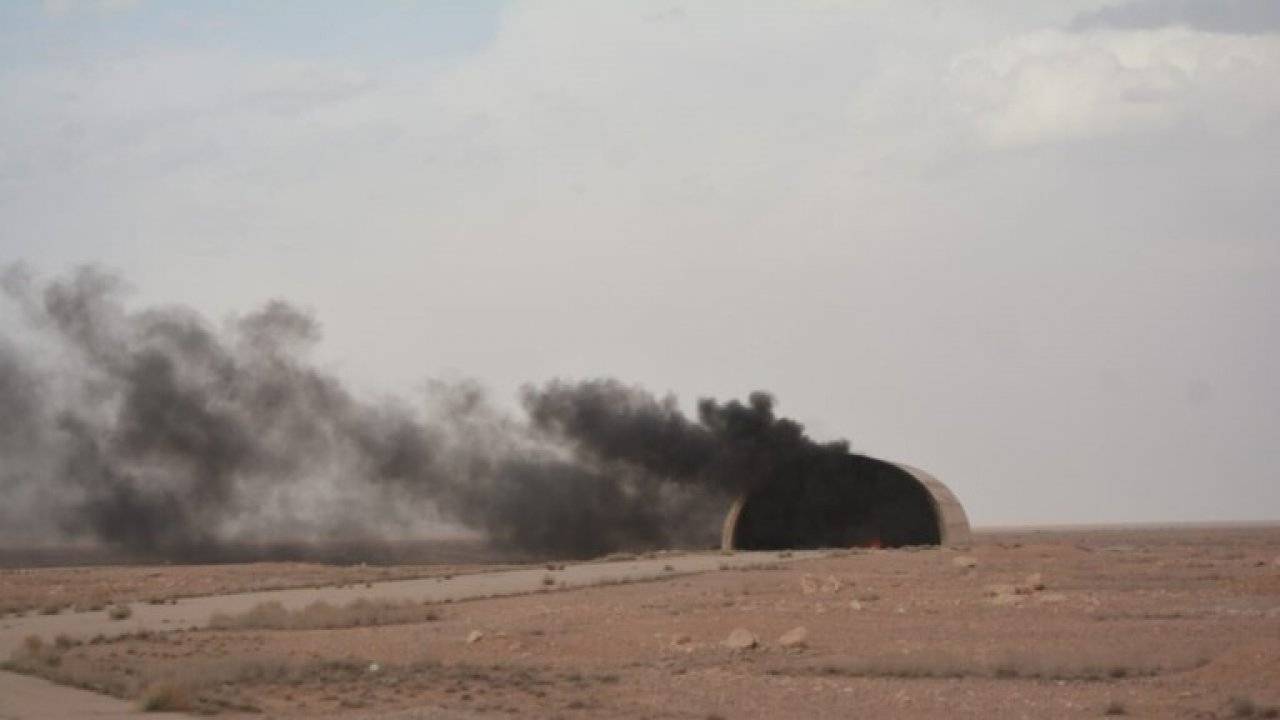 استهداف القاعدة الأميركية في حقل العمر النفطي شرق سوريا