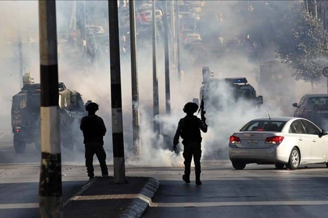 مواجهات متنقلة بين الفلسطينيين وقوات الاحتلال
الخارجية الإسرائيلية: لابيد بحث مع شكري تبادل الأسرى والمفقودين