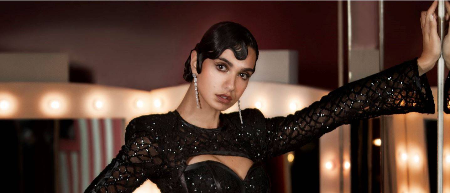 نجا سعادة يُطلق مجموعته الجديدة "Timeless Glamour" من وحي أيقونات هوليوود