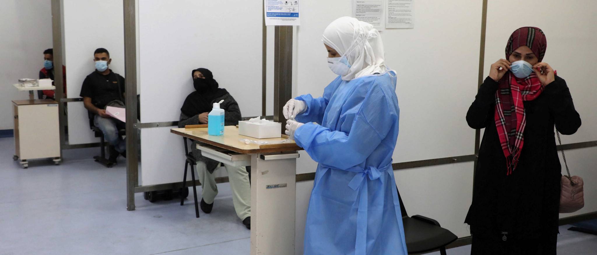 كورونا لبنان: 455 إصابة جديدة وحالة وفاة