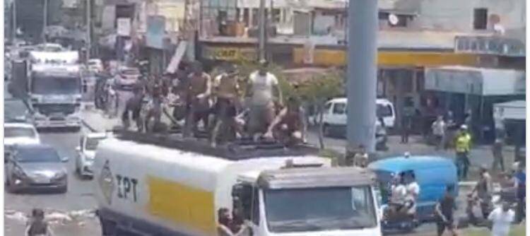مصادرة صهريجين محملين بالبنزين