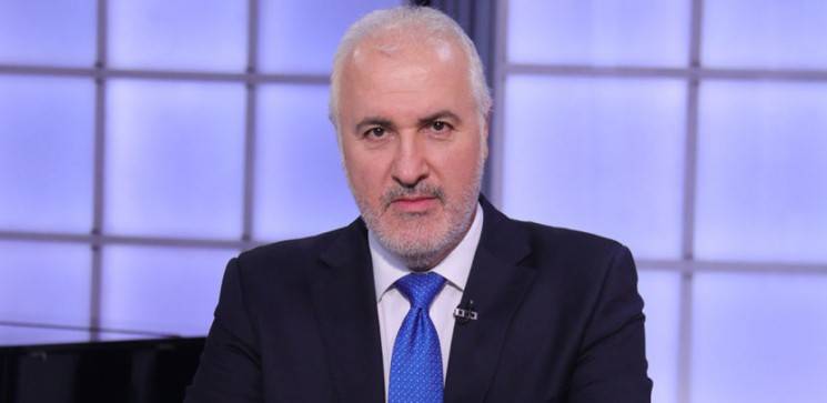 عزيز يكشف اسمين من تشكيلة الحريري
