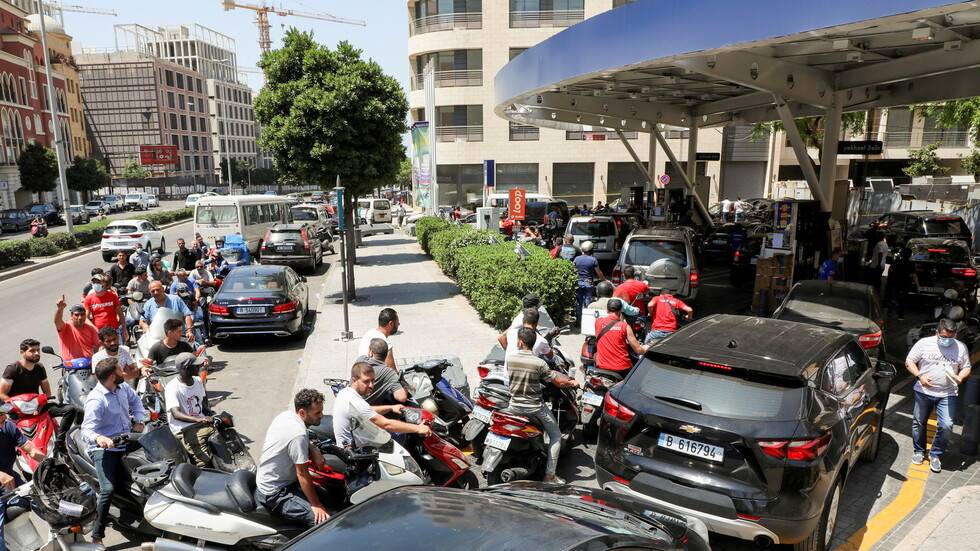 3 جرحى في إشكال على خلفية تعبئة وقود في بحنين المنية