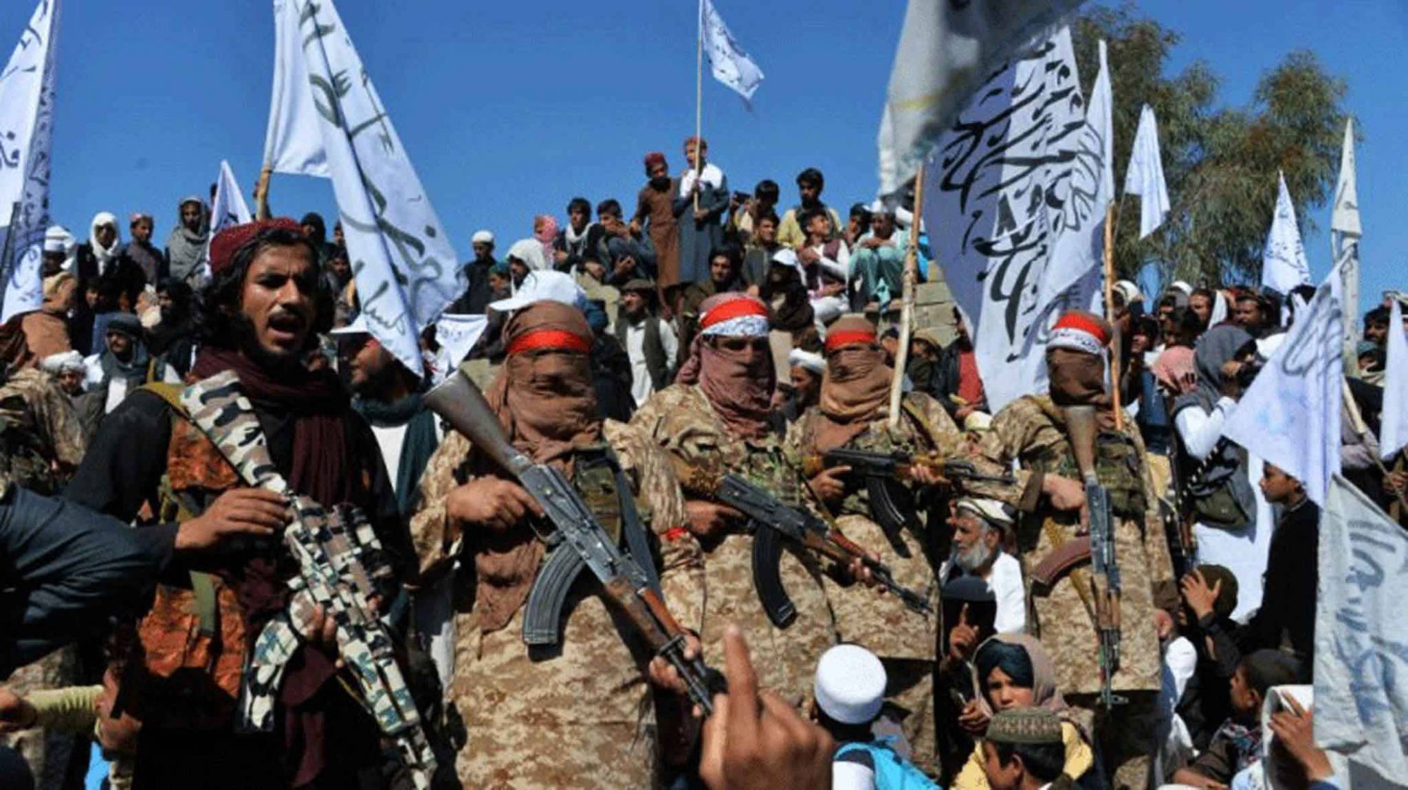 طالبان تسيطر على معبرا رئيسيا والأمم المتحدة تدعو لوقف اطلاق نار
