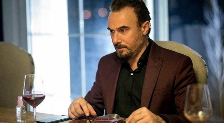 باسم مغنية يعايد والده  بكلمات مؤثرة جداً