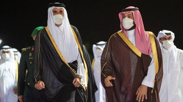 أمير قطر يهنئ الملك السعودي وولي عهده بحلول عيد الأضحى