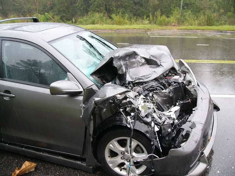 التحكم المروري: قتيل و10 جرحى في 9 حوادث