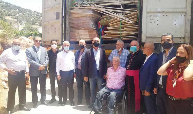 معدات لمستشفى المحبة بدير الأحمر من أبناء المنطقة في أستراليا