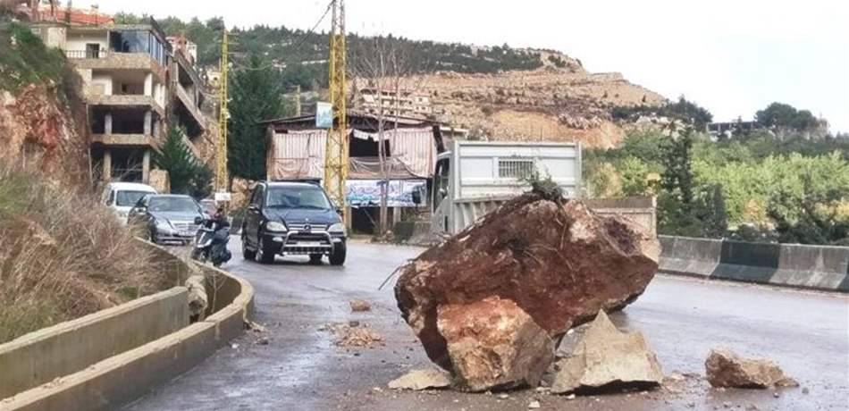 إعادة فتح طريق جزين بعد الإفراج عن شرطيين من بلديتها