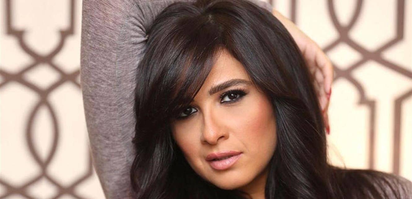 معلومات متضاربة: إزالة ورم من الرحم أم خطأ طبي؟ شقيق ياسمين عبد العزيز يكشف حالتها