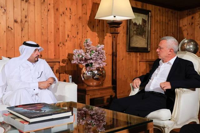 فرنجيه يستقبل السفير القطري في زيارة وداعية